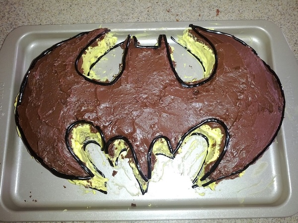 Cake shaped as the 1989 Batman logo