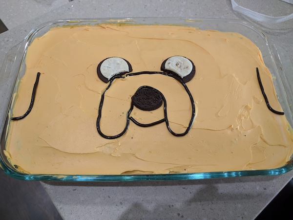 Cake with a drawing of Jake from Adventure Time